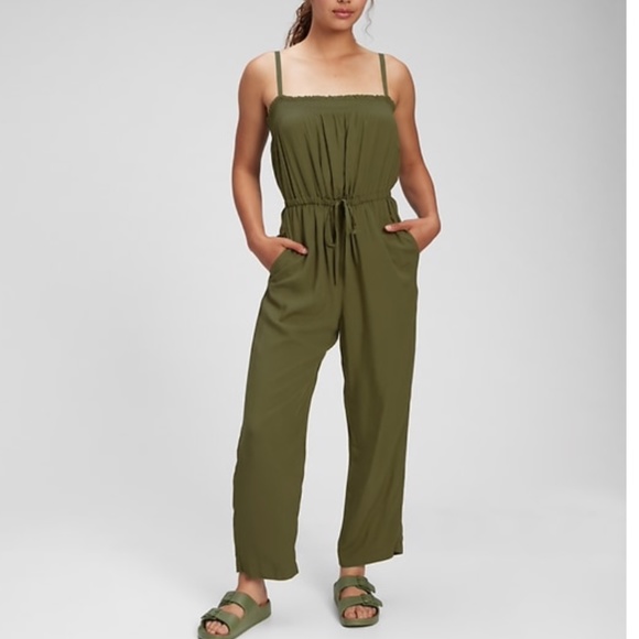 Green smocked jumpsuit Gap - Picture 1 of 4